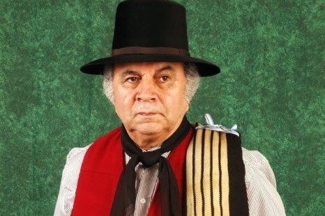 «Hoy en día hay muchos cantores, pero no abundan los interpretes»