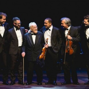 Eduardo Walczack: «Después de tantos  años esto es como una gran familia»