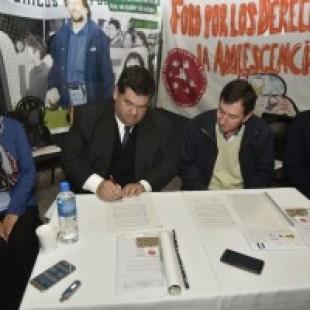El Foro de la Niñez bonaerense firmó un convenio con el municipio de Berisso