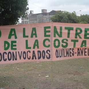 “La política es de rellenar las zonas bajas para construir barrios cerrados”