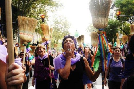 Programa especial en el Día Mundial de Brujas