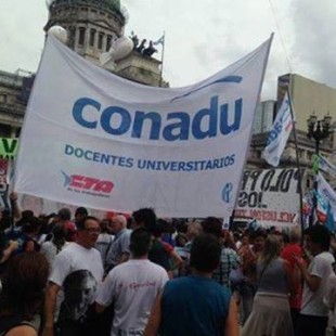 «Para el macrismo la universidad es un lugar más para hacer negocios»