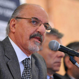 «La política de este gobierno es buscar una modificación entre las relaciones entre capital y trabajo»