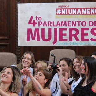 El Parlamento se llenó de mujeres y propuestas