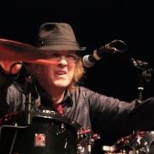 Pasado, presente y futuro de un procer del rock argentino