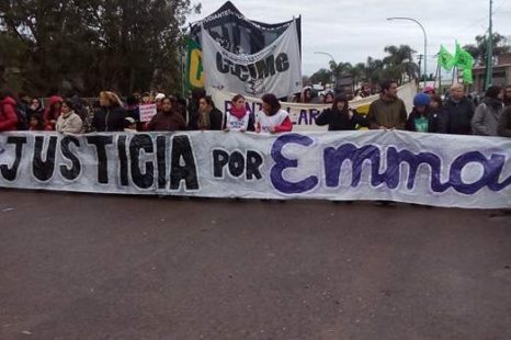 Una marcha recorrió las calles de Punta Lara exigiendo justicia por Emma
