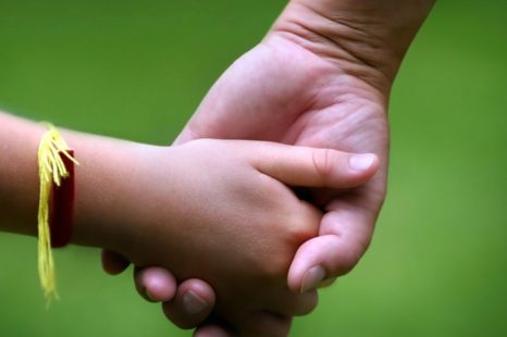 La adopción: “Informarse ayuda a ir relativizando los mitos y los medios”