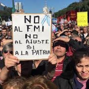 Voces del 25 de Mayo: «No es que haya otro FMI, hay otro pueblo»