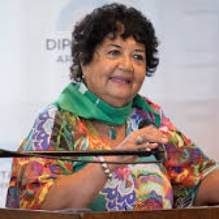 Dora Barrancos: «Es la primera vez que esta lucha tiene masividad en las calles»