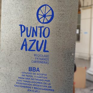 Instalan un Punto Azul en el Barrio Hipódromo