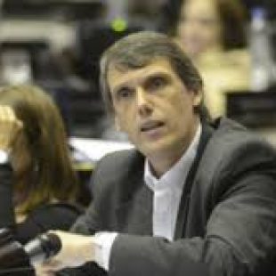 Kosiner: «Prefiero un proyecto que no nos deja conformes a tener que golpear la puerta al Ministro de Economía para pedirle Plata»