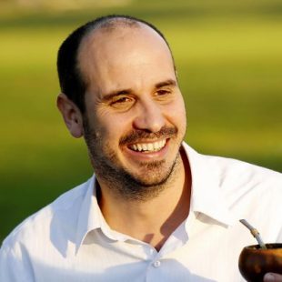 Gastón Crespo: «Esto es un globo de ensayo para tapar la realidad»