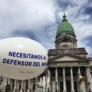 Claudia Bernazza: «Tiene que ser un cargo incómodo para el poder»