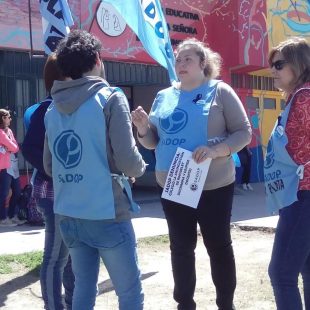 Denuncian a un docente de acoso y abuso sexual