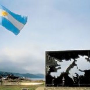 Malvinas: «Esto es un maquillaje que oculta un plan sistemático de entrega de soberanía»