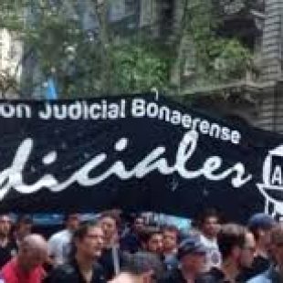 ATE, AJB y CICOP instalan carpa frente a Congreso