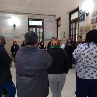 Trabajadores y trabajadoras del Hospital de Niños en asamblea permanente