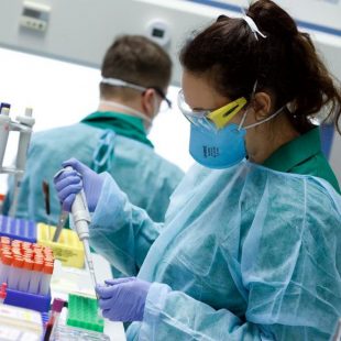 «No estamos a tiempo de aplastar la curva en el AMBA pero si en el interior»»