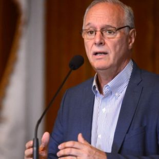 “La cantidad de casos que hay en La Plata, no es como para tirar manteca al techo”