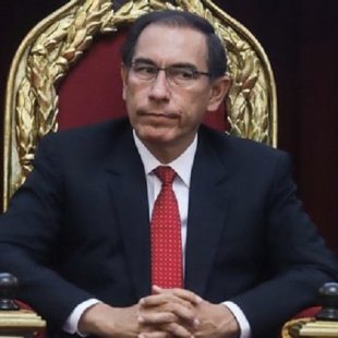 Claves para entender la destitución de Vizcarra en Perú
