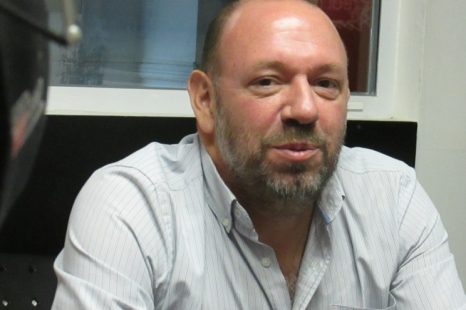 Rifourcat: «Nos enteramos antes de ayer, que iba a empezar la campaña de vacunación en escuelas»
