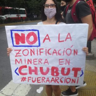 Cortaron 7 y 50 en contra de la megaminería en Chubut