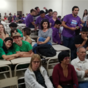 La UNLP resolvió prorrogar por un año más los mandatos de los claustros estudiantiles