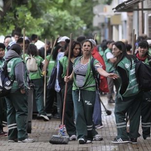 Con magros salarios incorporan a cooperativistas al municipio