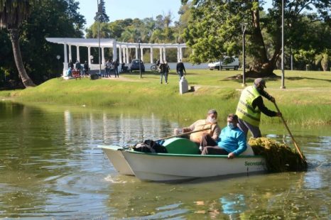 Realizaron tareas de limpieza en el lago de Parque Saavedra