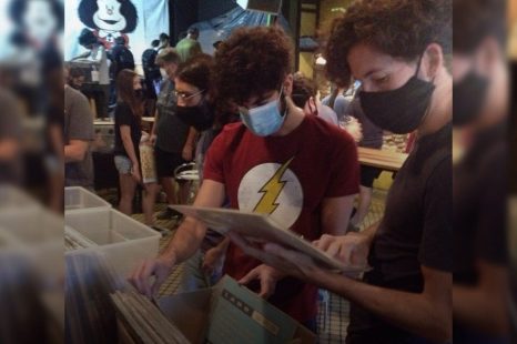 ¿Volvió el vinilo? Crecen los sellos independientes, las ferias de usados y hasta en kioscos