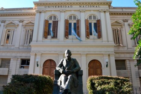 UNLP: “Volveremos a la presencialidad en 2022”