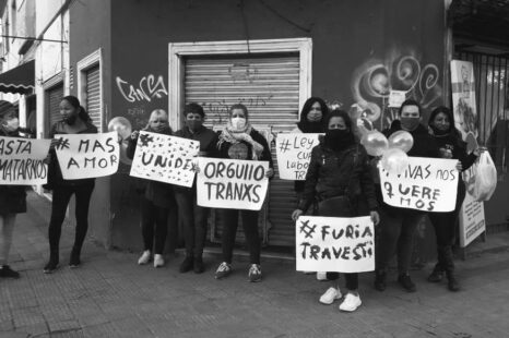 Continúan juntando fondos para 10 travestís detenidas en La Plata