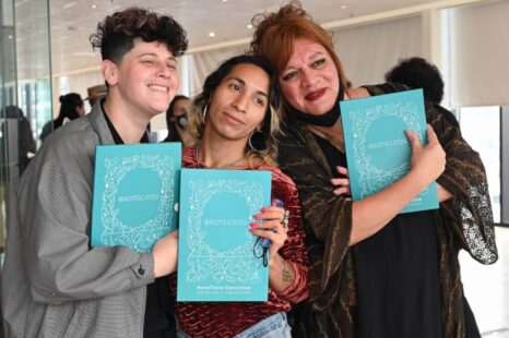 El primer cancionero trans travesti federal, disponible para descarga
