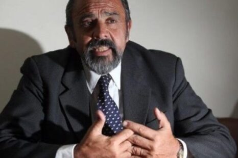 Un juez se corrió de una causa entre Clarín y un canal comunitario
