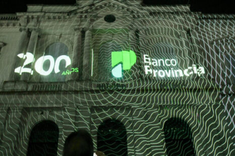 Kicillof y Felipe Pigna presentarán el libro sobre los 200 años del Banco Provincia