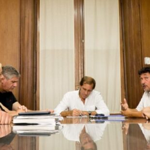 Garro cedió terrenos municipales a la Sociedad Rural