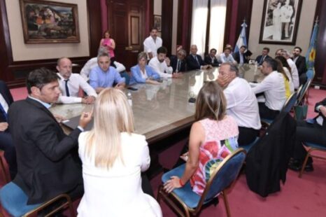 Kicillof suspendió su discurso en la Legislatura