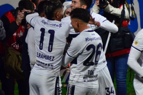 El Lobo triunfó sobre la hora y le dió una alegría a su gente