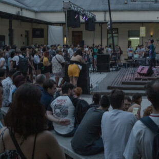 “Empezamos a pensar un espacio más seguro para les artistas»