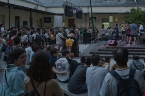 “Empezamos a pensar un espacio más seguro para les artistas»